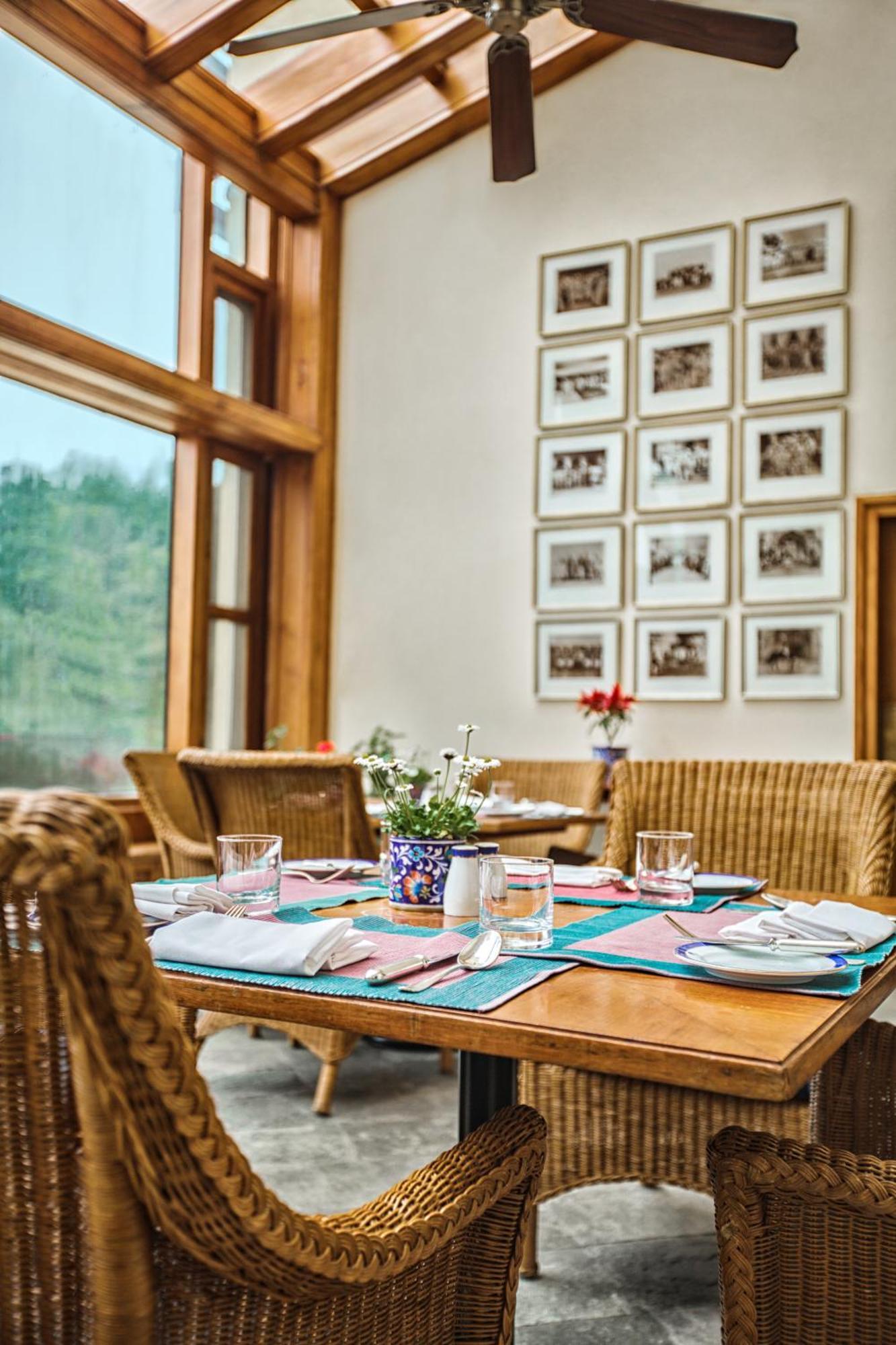 Wildflower Hall, An Oberoi Resort, Shimla Buitenkant foto